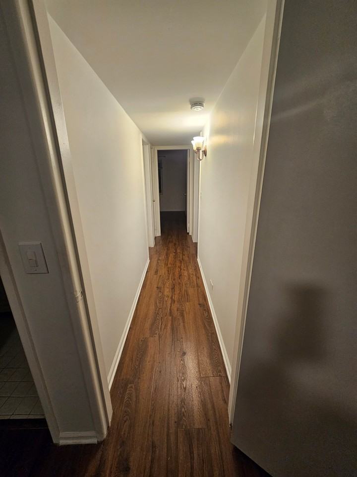 146 Green Bay Rd #1 - Photo 5 of 9