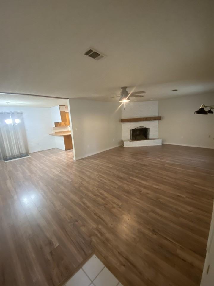 2 Palmer Dr #1 - Photo 3 of 11