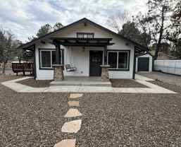 703 Country Club Dr - Photo 1 of 1