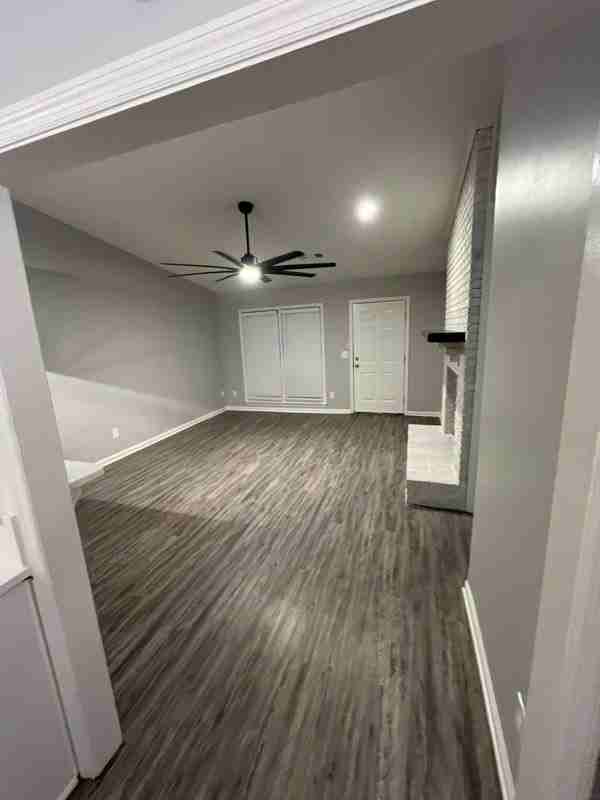 7801 Cross Tie Dr #4 - Photo 2 of 13