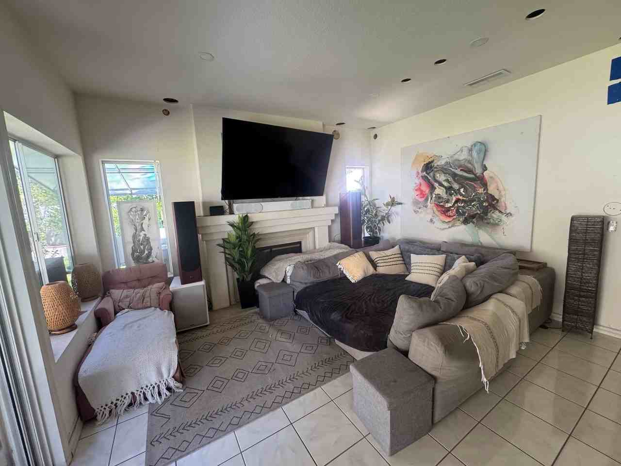 670 Alagria Pl - Photo 5 of 19