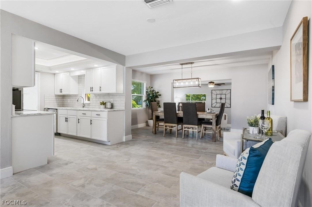 1003 April Ln - Photo 5 of 31