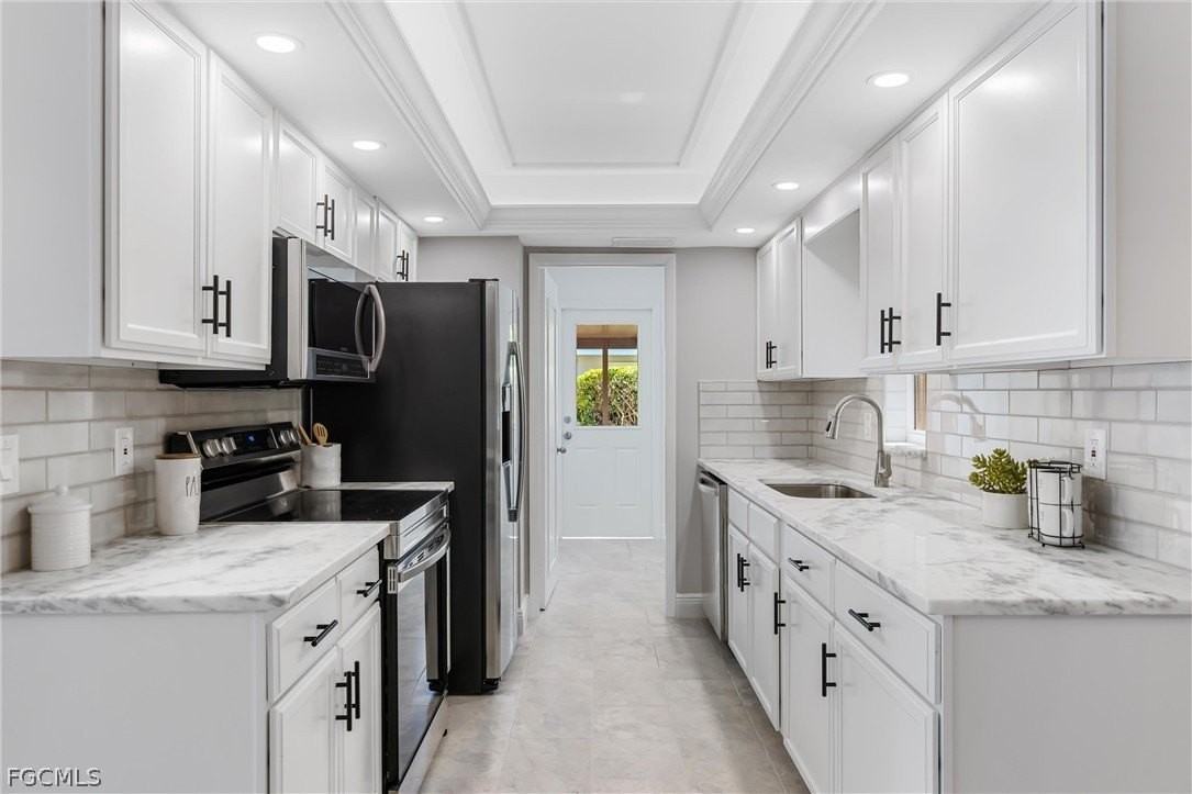 1003 April Ln - Photo 6 of 31