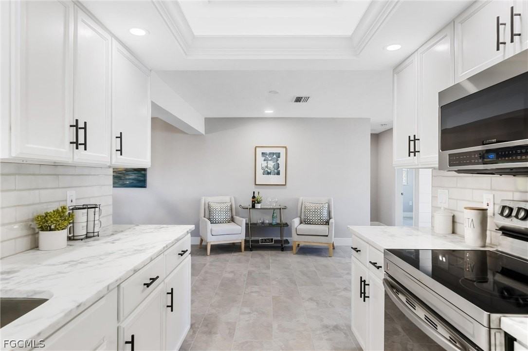 1003 April Ln - Photo 7 of 31