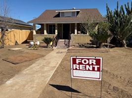 featured image of 418 N Elmwood Ave