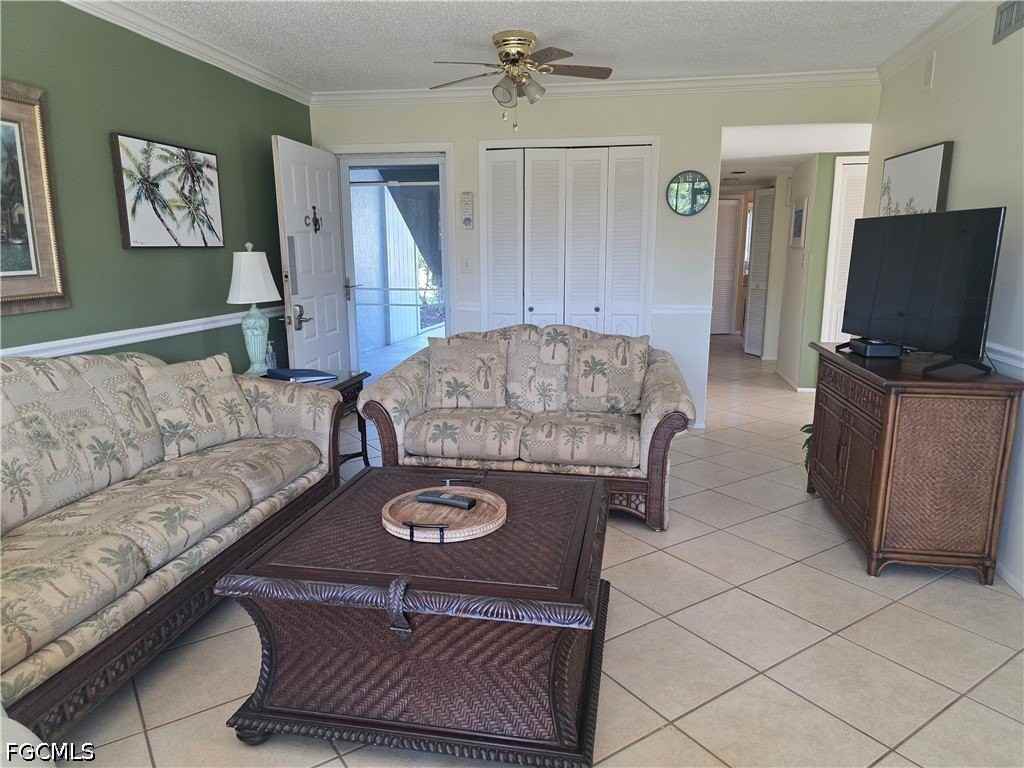 7105 Quail Run Ct W Apt 1 - Photo 5 of 32