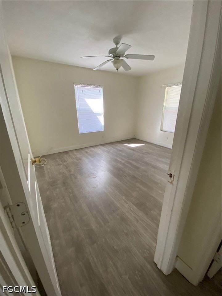 2039 Kurtz St - Photo 3 of 4