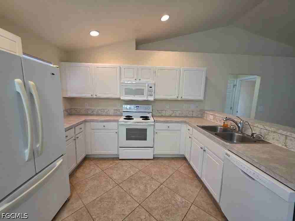 6135 Higgins Ave - Photo 7 of 23