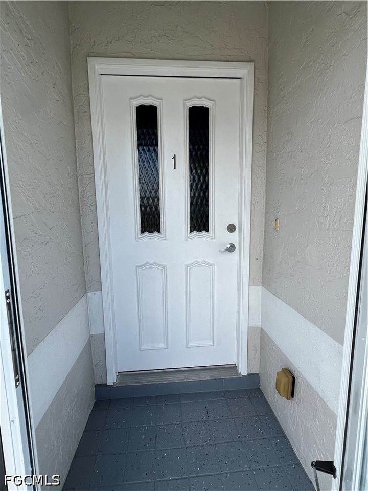 1406 Se 2nd Pl #1 - Photo 3 of 17