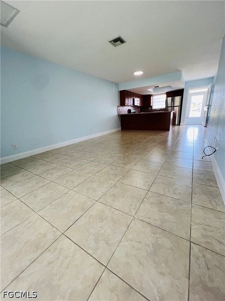 1406 Se 2nd Pl #1 - Photo 7 of 17