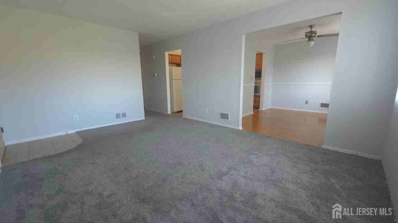 89 Van Buren Ave #2 - Photo 3 of 9