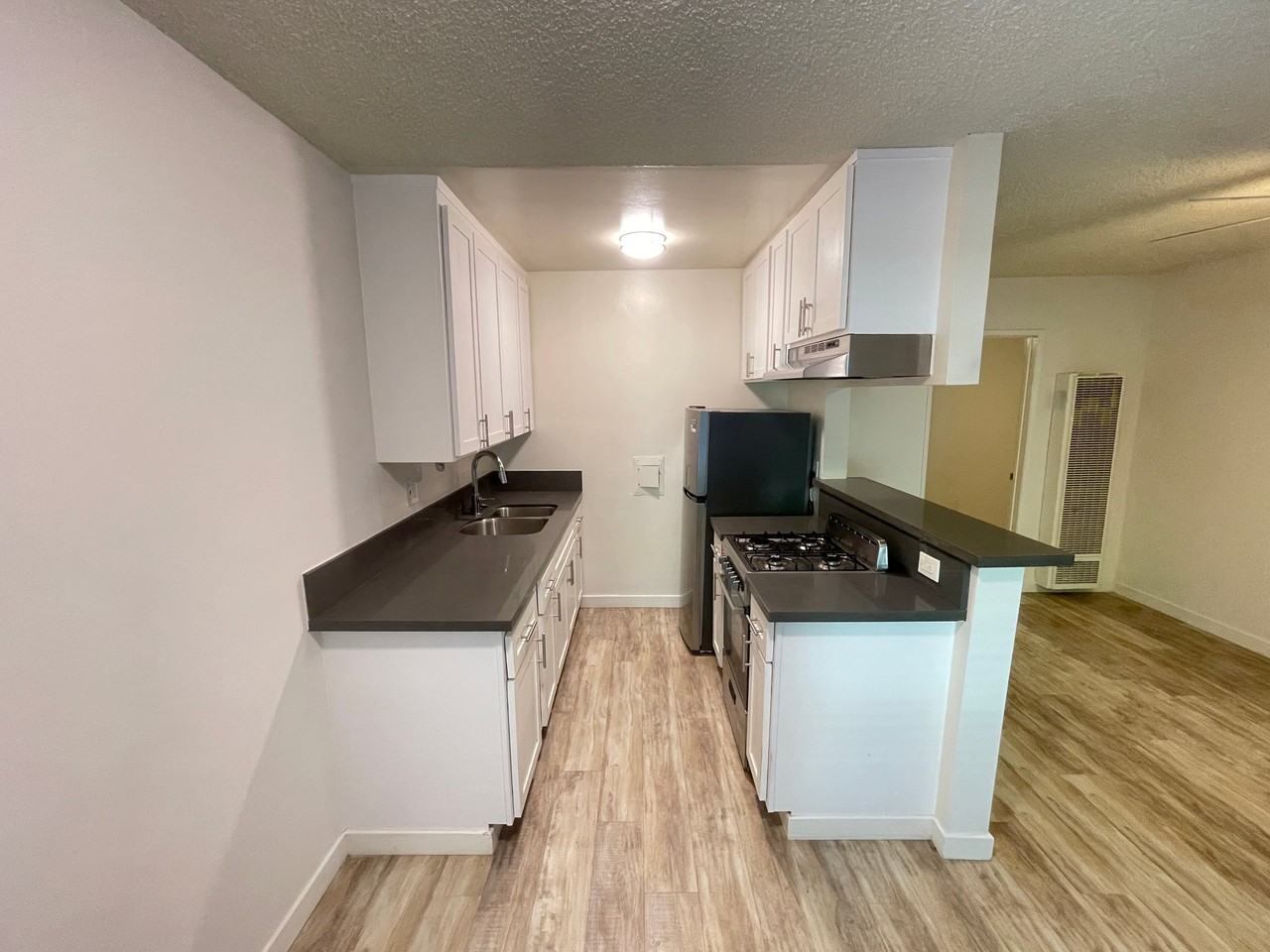 25 Navy St #4 - Photo 2 of 10