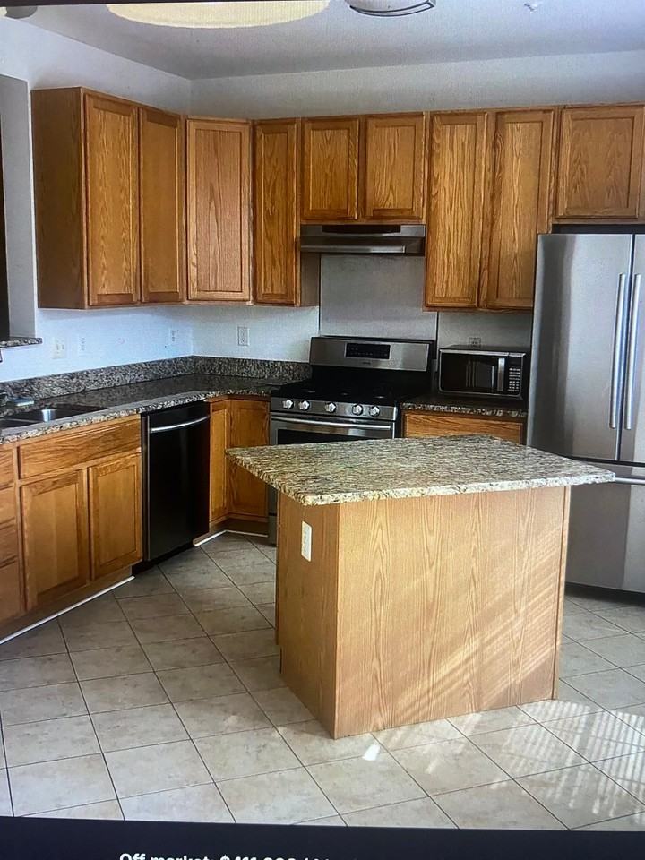 5502 Westcott Cir - Photo 2 of 16