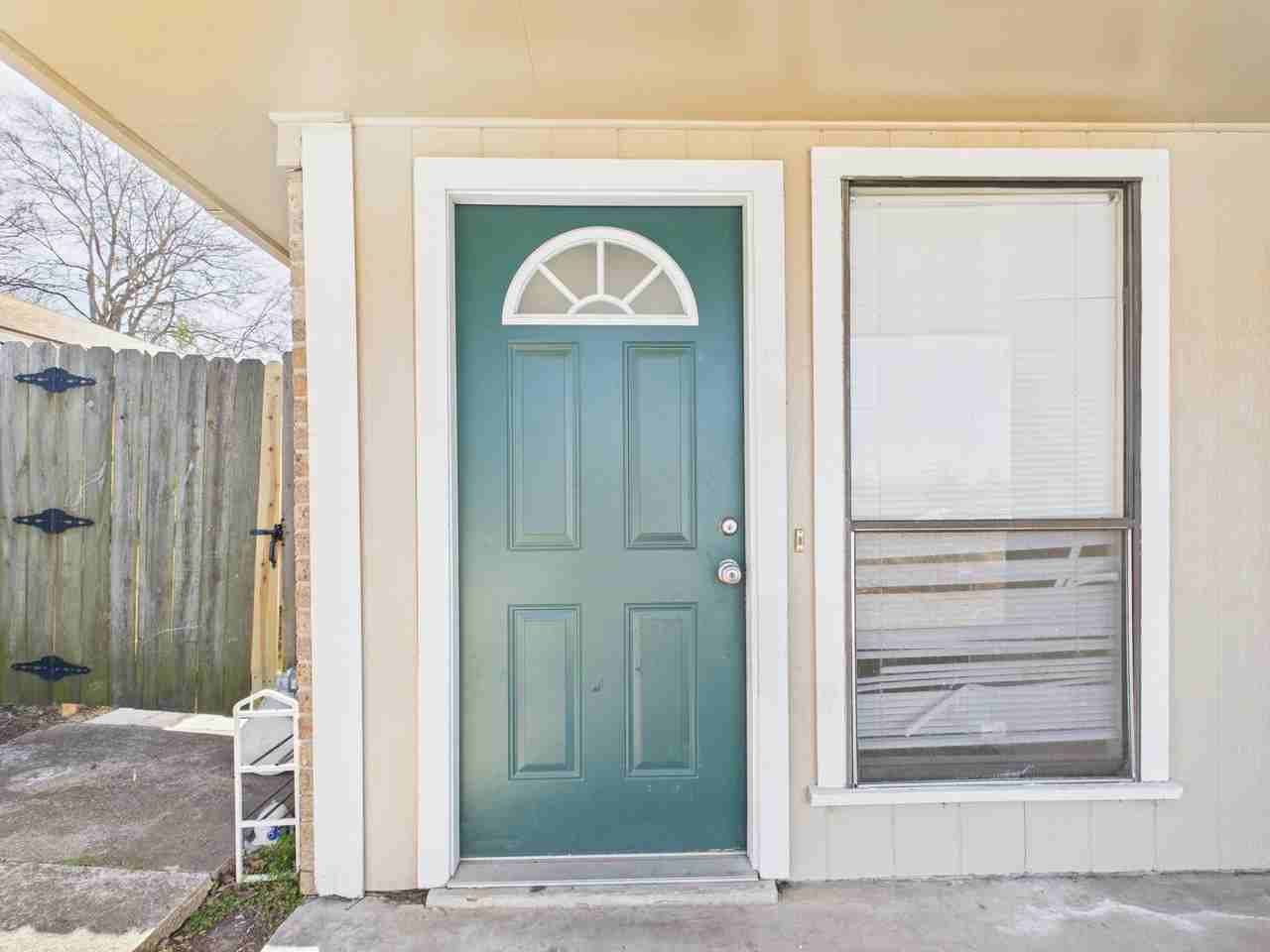 2402 Pecan Ridge Drive A - Photo 3 of 4