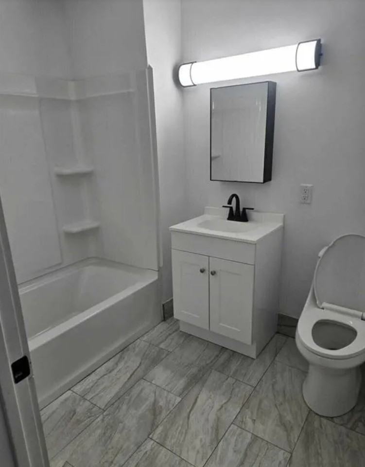 19 Mygatt St #8 - Photo 3 of 13