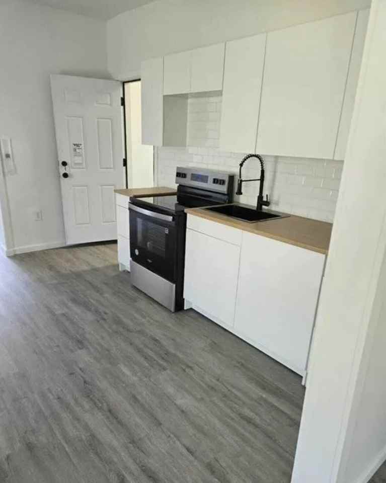 19 Mygatt St #8 - Photo 4 of 13