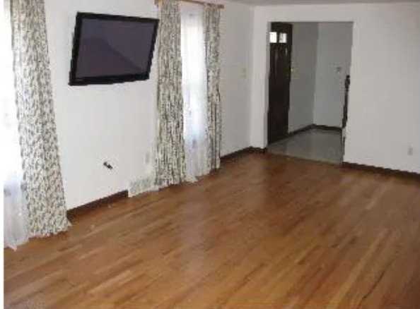 430 Broughton Rd - Photo 2 of 11