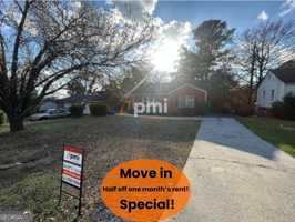 featured image of 3149 Somerset Dr