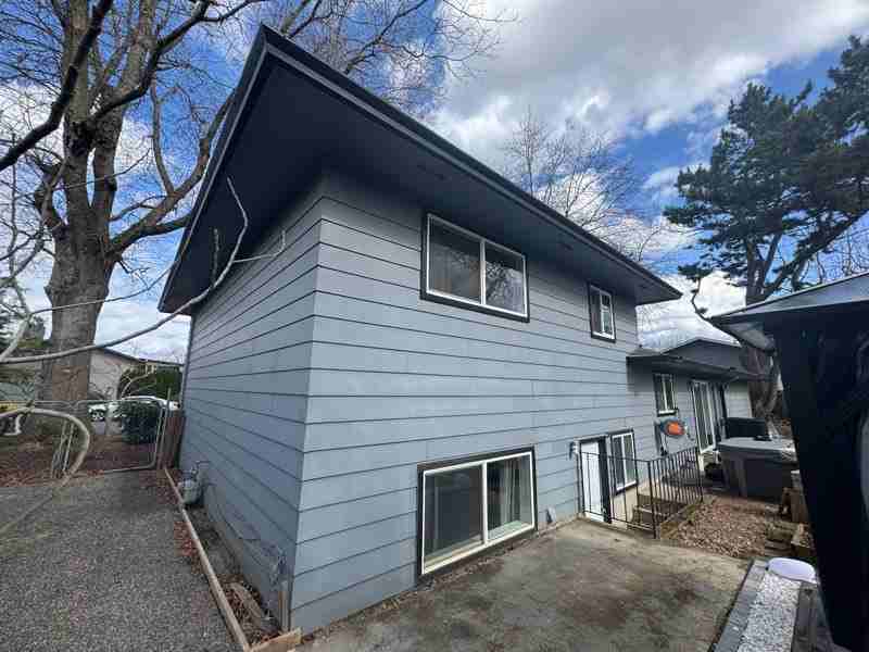 14422 Ne Shaver St - Photo 4 of 17