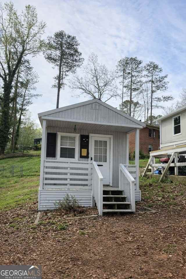 2298 Tilson Cir #B - Photo 3 of 12