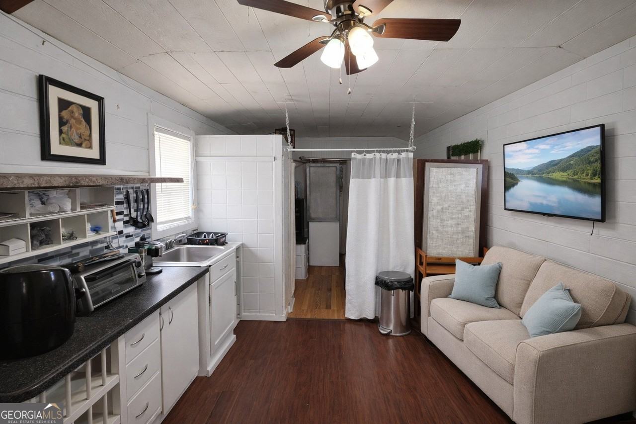 2298 Tilson Cir #B - Photo 4 of 12