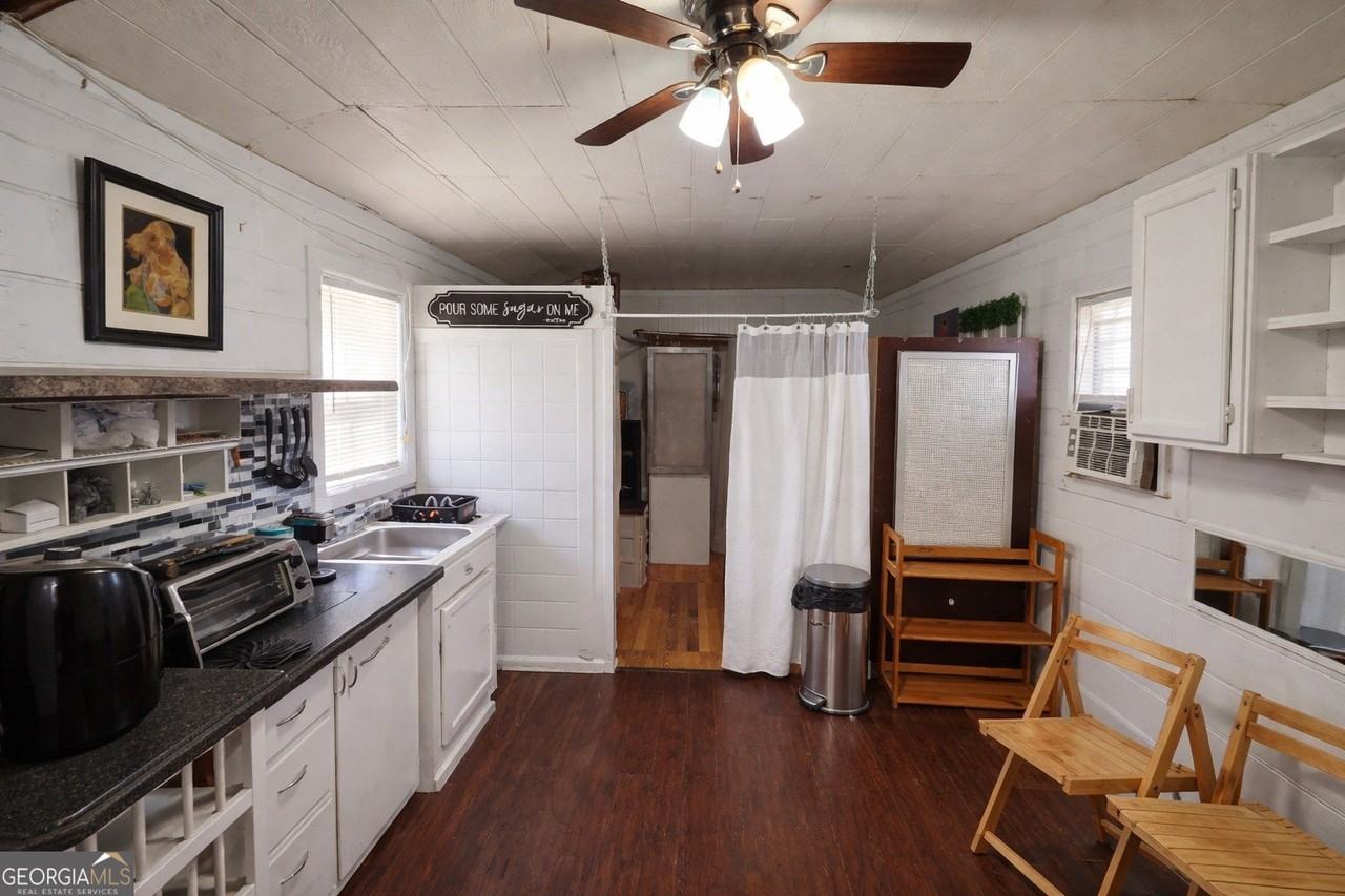 2298 Tilson Cir #B - Photo 5 of 12
