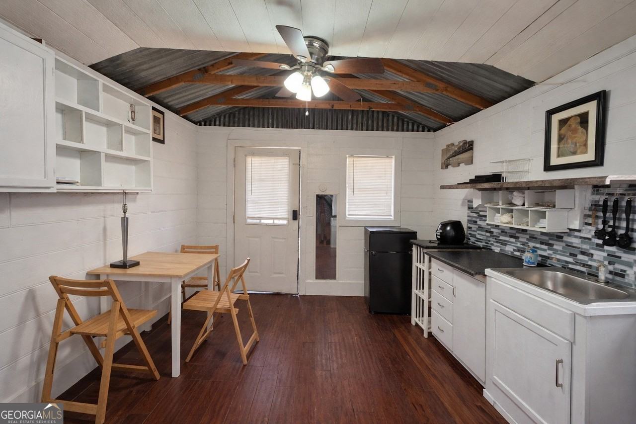 2298 Tilson Cir #B - Photo 6 of 12