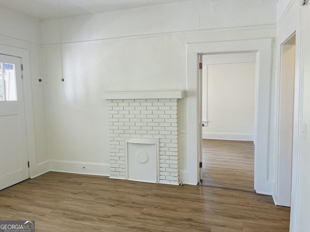 410 Alford St - Photo 5 of 23