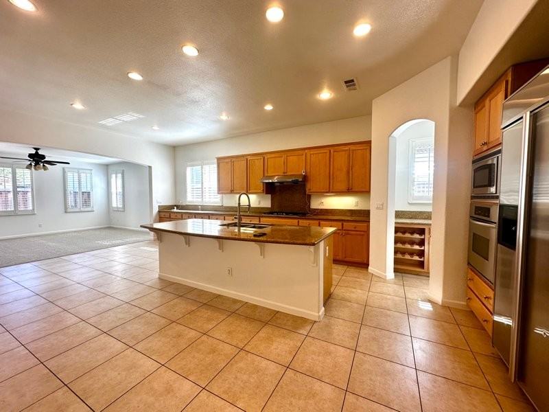 230 Hearthstone Cir - Photo 2 of 20