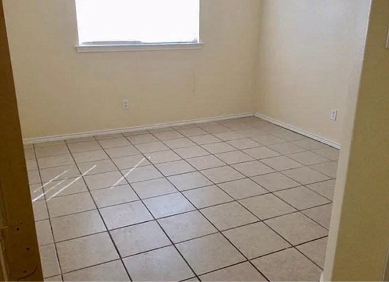 7613 Oak Chase - Photo 3 of 10