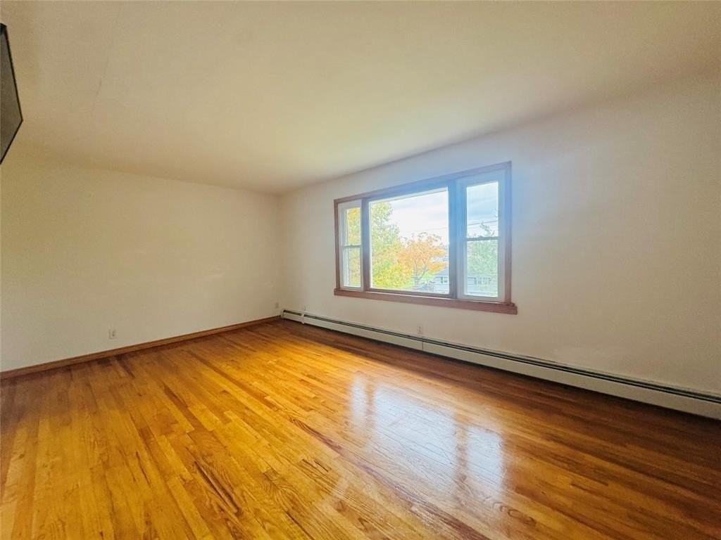 300 Rano Blvd Apt 3 #3 - Photo 4 of 13