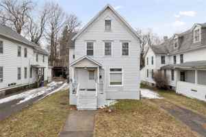 featured image of 5 Arthur St Unit 2 #2