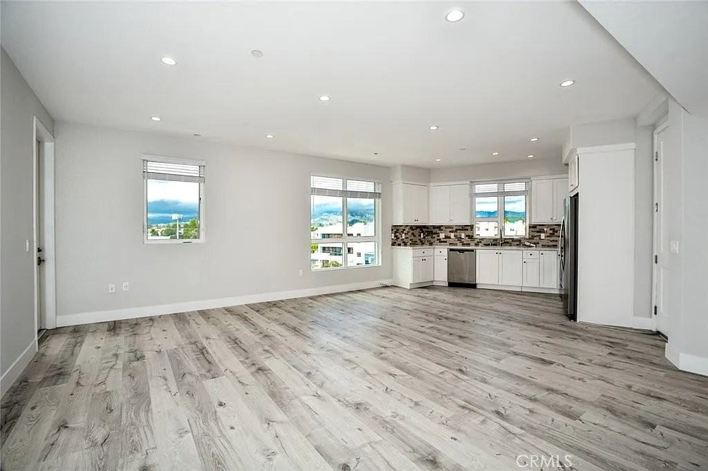 10718 Acama St #401 - Photo 3 of 9