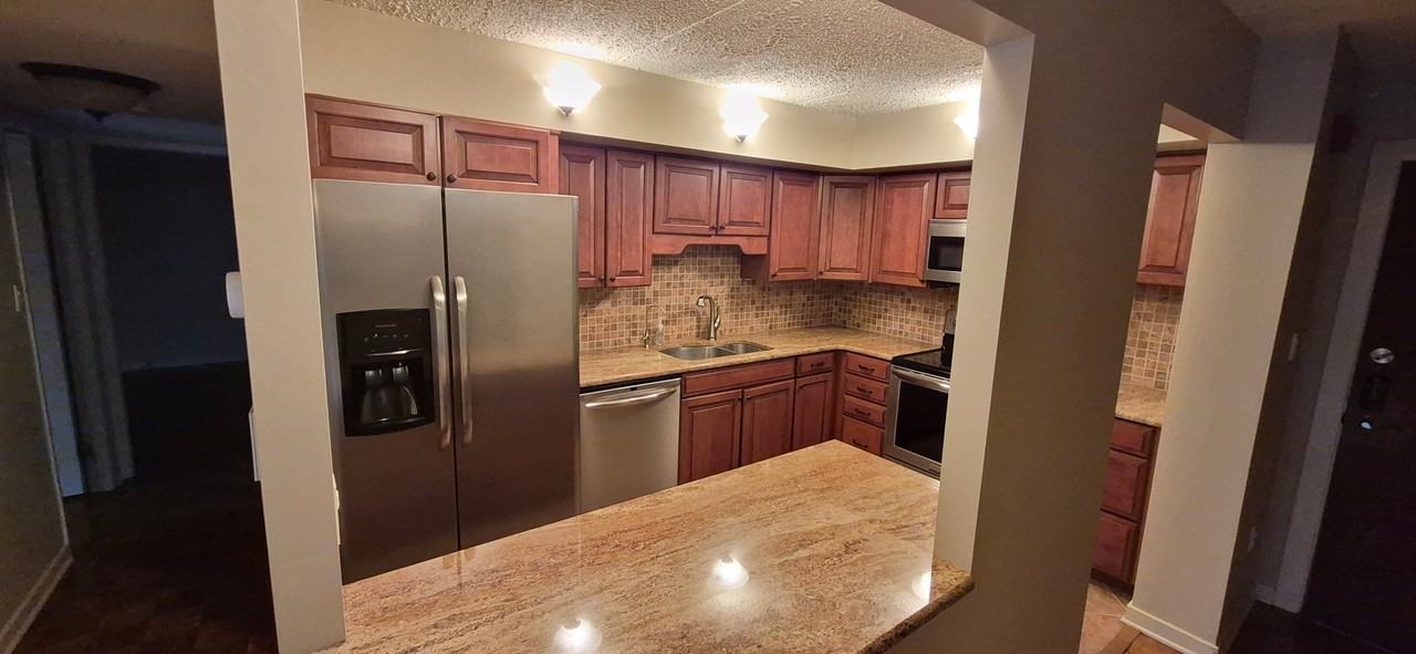 19 Rockhill Rd #2C - Photo 3 of 14