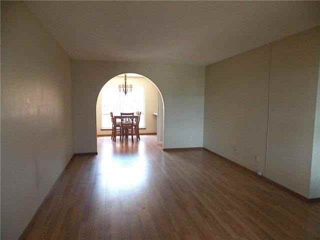 504 E University Ave - Photo 3 of 11