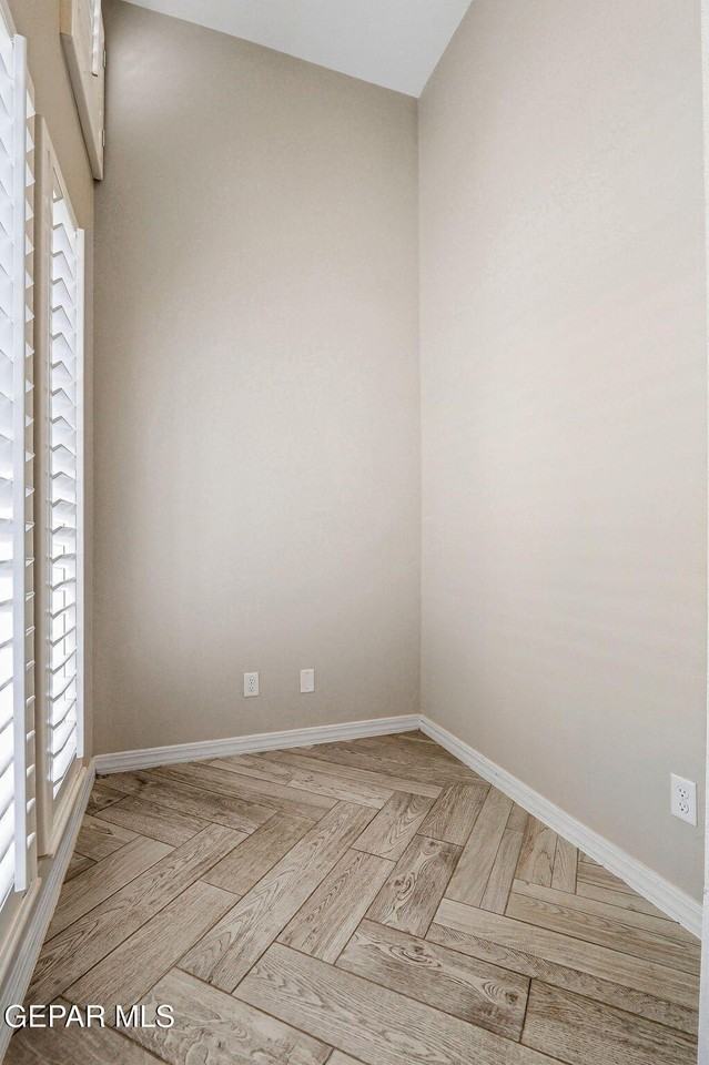 925 Louisiana Down Ave - Photo 4 of 31