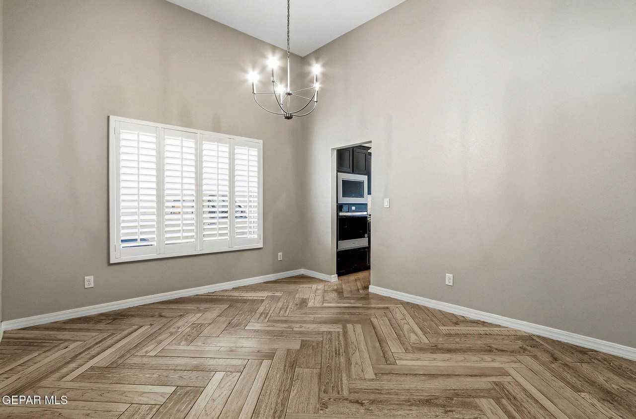 925 Louisiana Down Ave - Photo 5 of 31