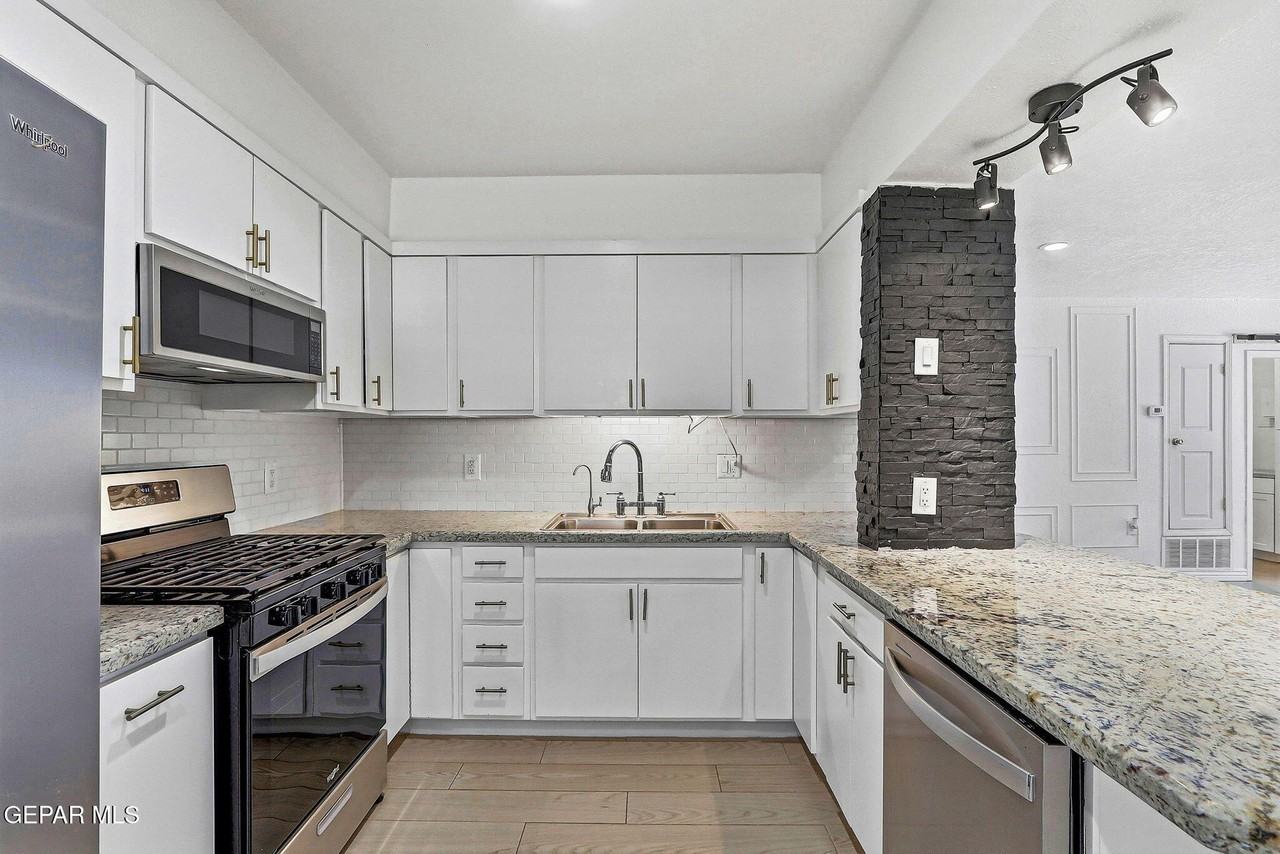 513 Cardon St - Photo 6 of 31