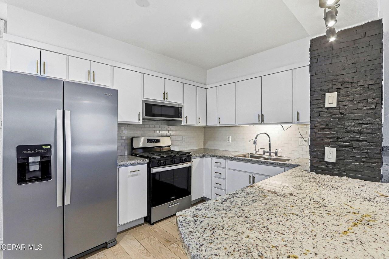 513 Cardon St - Photo 7 of 31