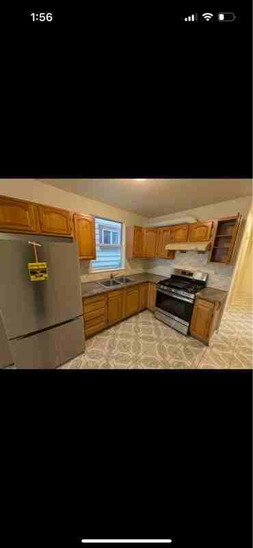 322 Peralta St - Photo 2 of 10