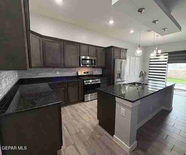 13130 Emerald Isle St - Photo 6 of 34