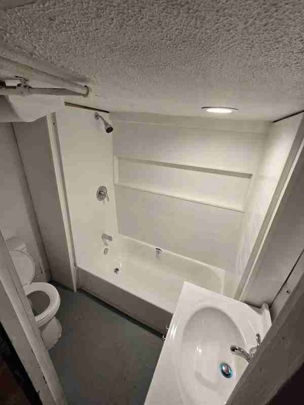 158 Baker St - Photo 7 of 8