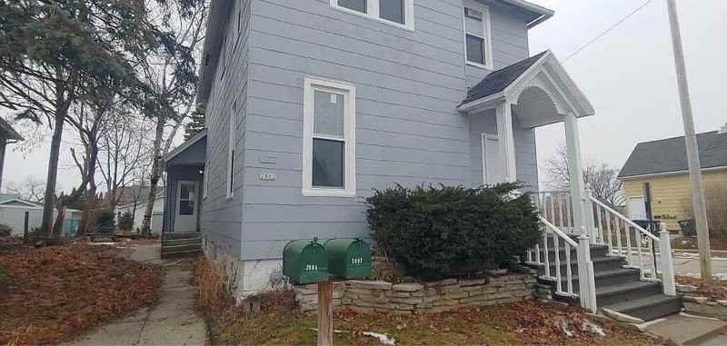 2004 S 14th St - Photo 4 of 4