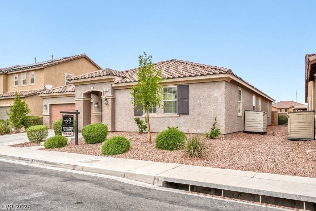 908 Lynne Harbor Ave - Photo 2 of 28