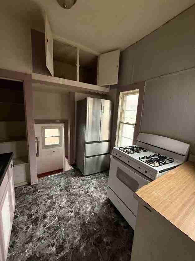 968 W View St - Photo 2 of 13