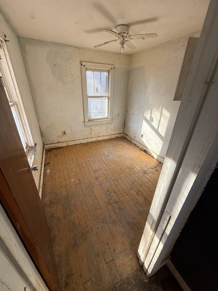 1700 W Grand Ave - Photo 5 of 5