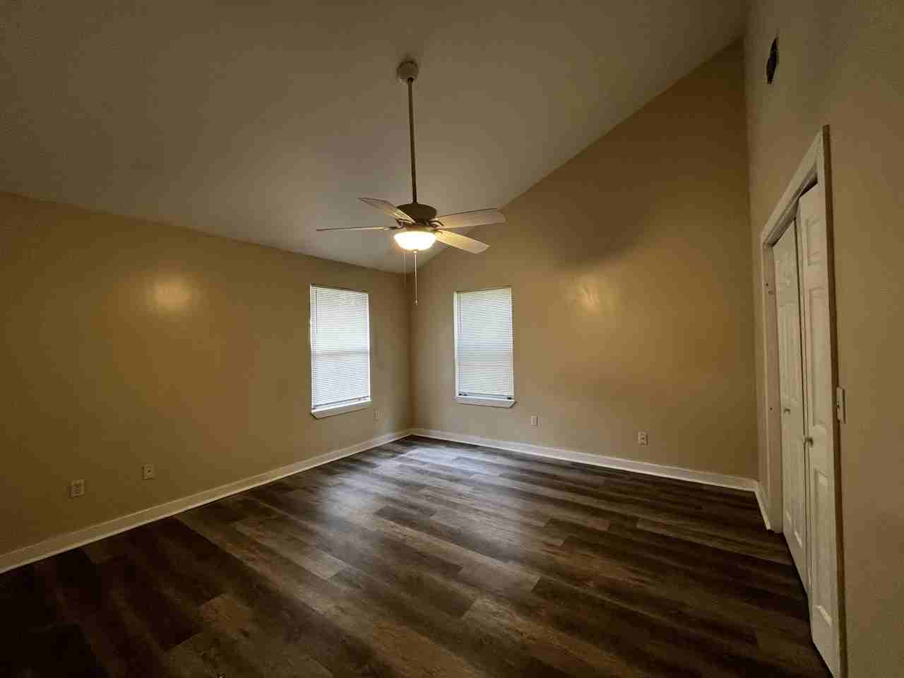 1717 26th Street - Photo 6 of 10