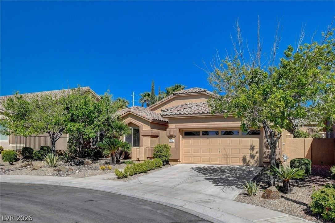 11212 Sandy Grove Ave - Photo 3 of 49