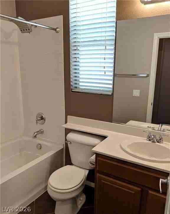 7555 Engleberg Ave - Photo 5 of 10