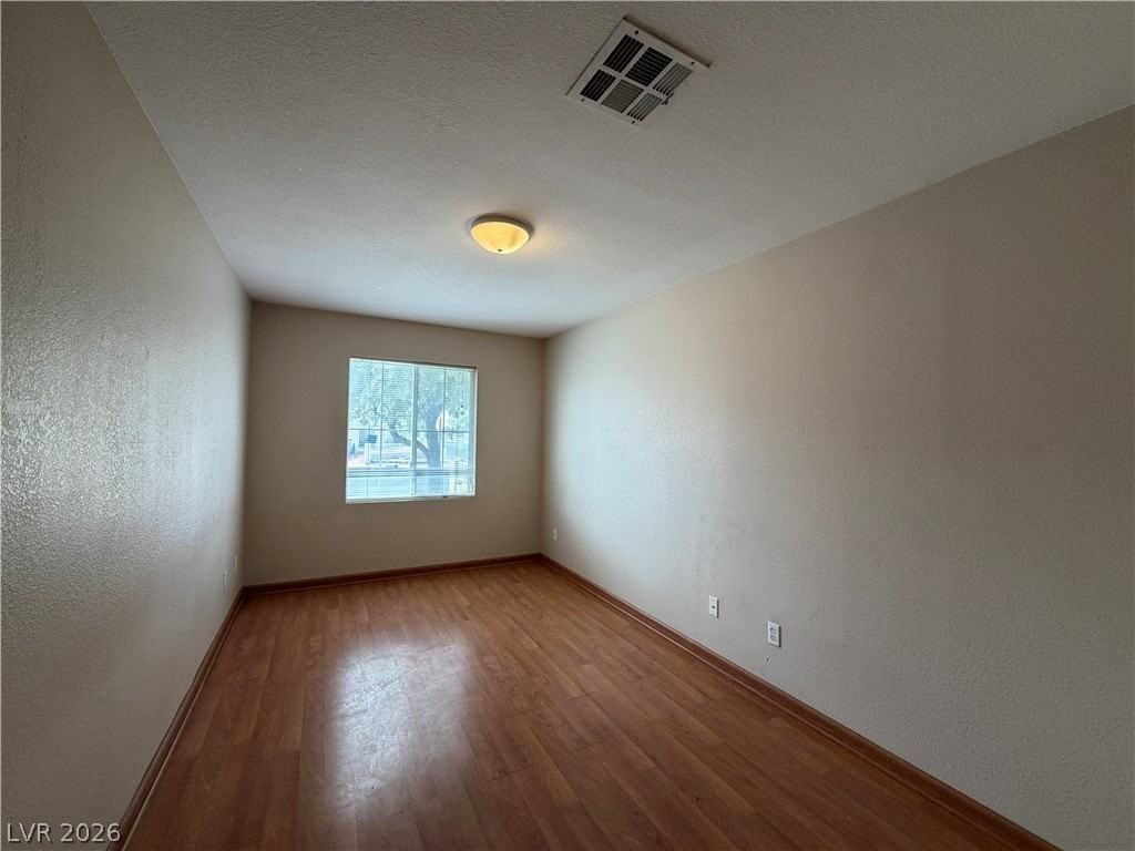 8186 Beekman St - Photo 5 of 24